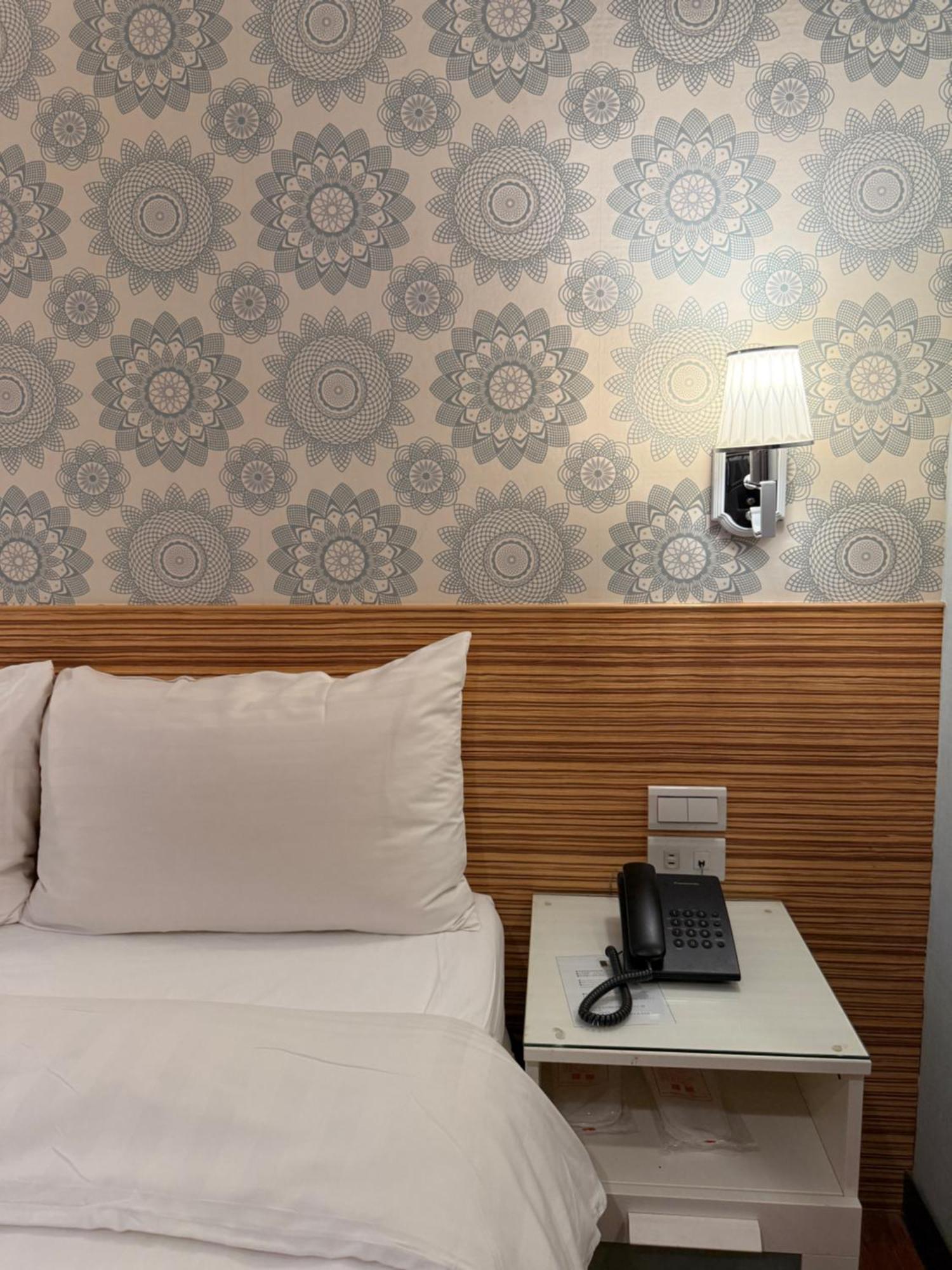 泊居旅店 Oursinn Hotel Taipei Luaran gambar
